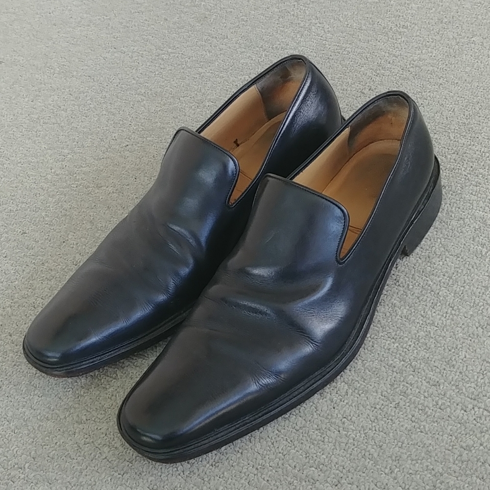 Gucci Black leather slip on loafers men's 11